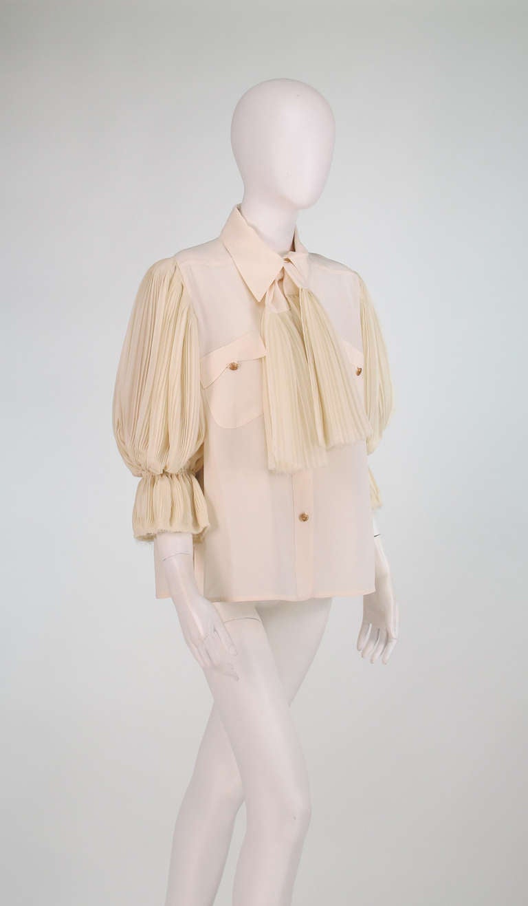 Fendi cream silk blouse with stock tie 5