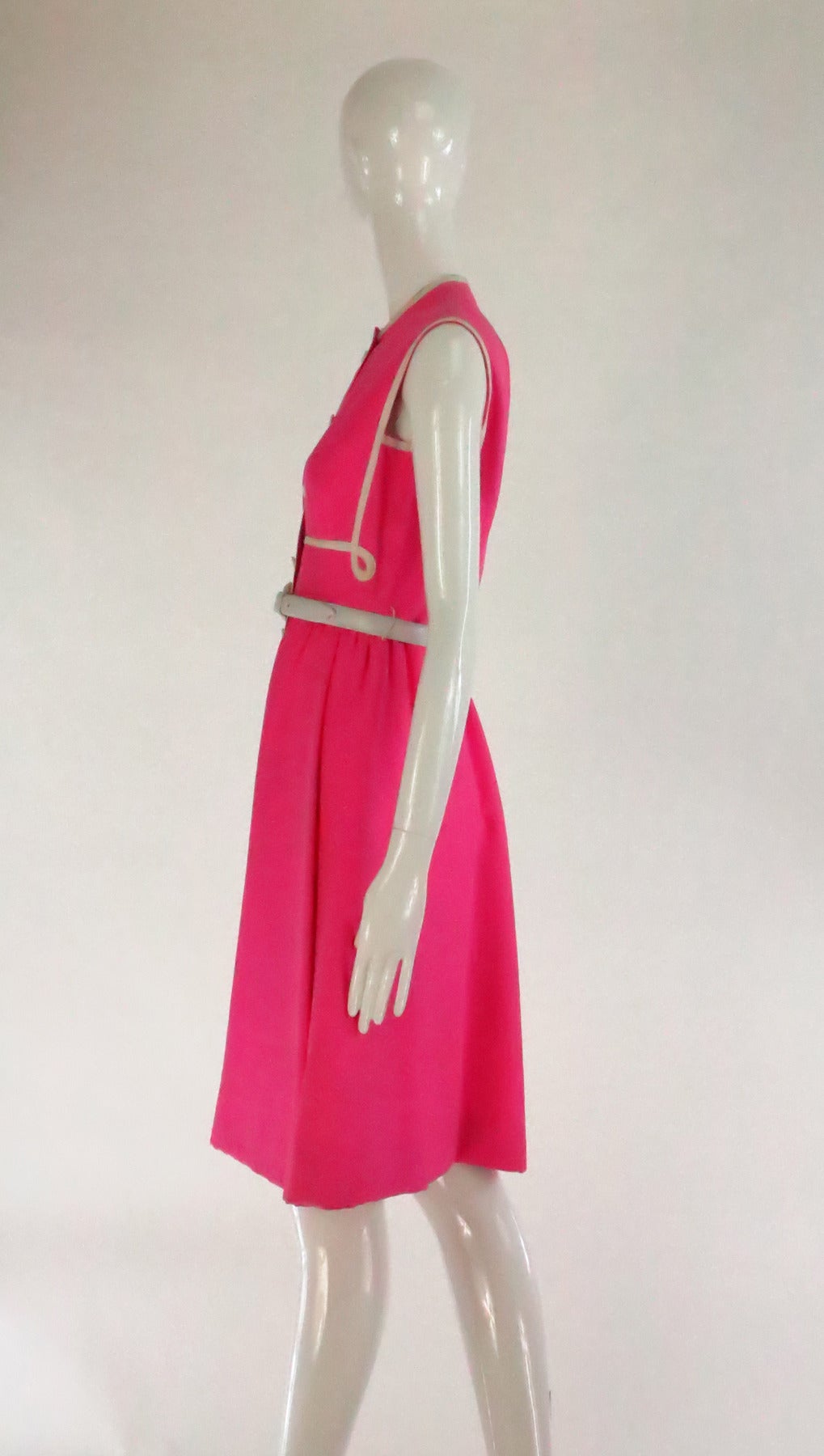 1960s Geoffrey Beene pink & white linen dress In Excellent Condition In West Palm Beach, FL