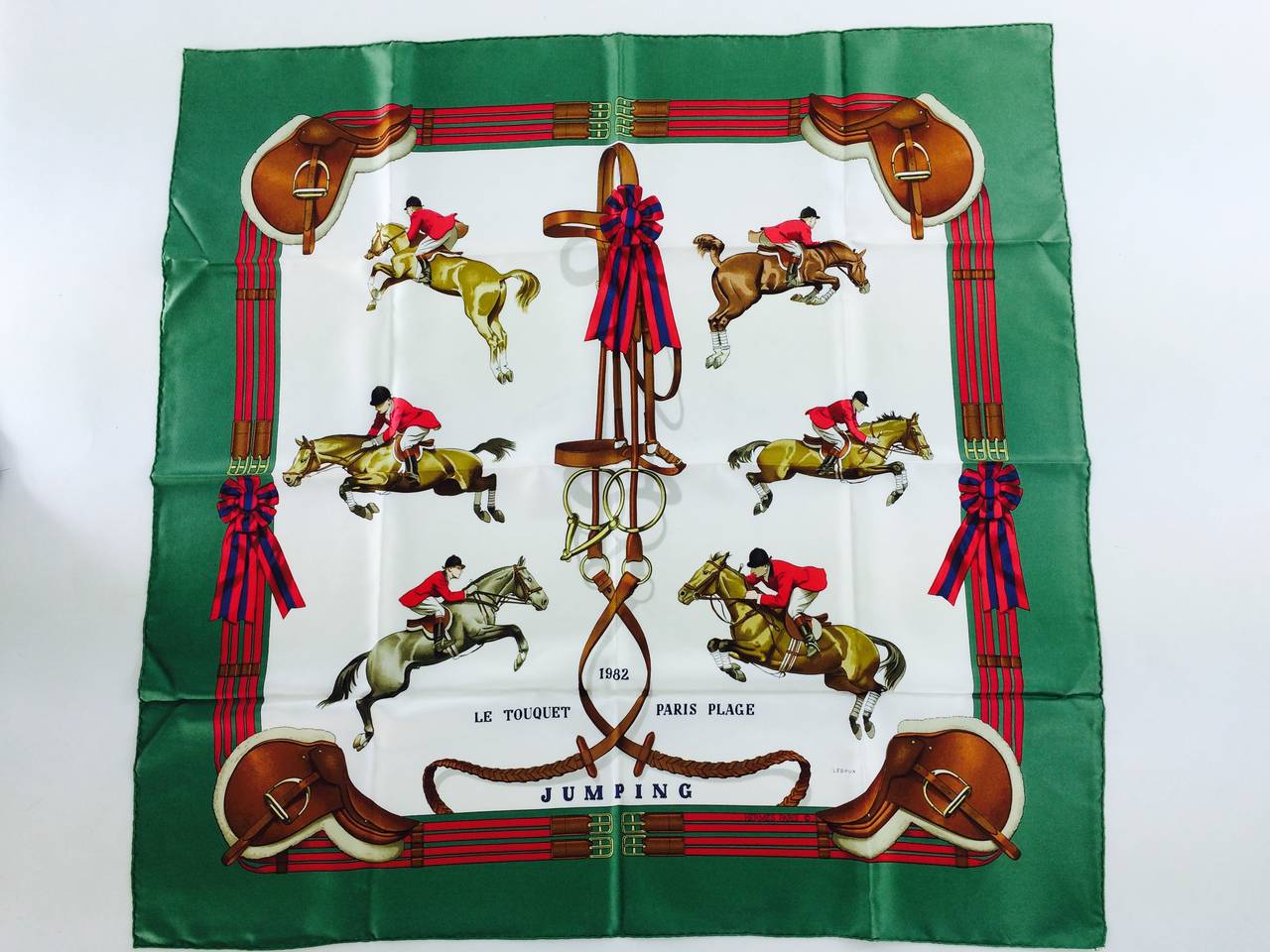 Fabulous equestrian jumping theme scarf designed by Philippe Ledoux, Le Touquet 1982 Paris Plage 