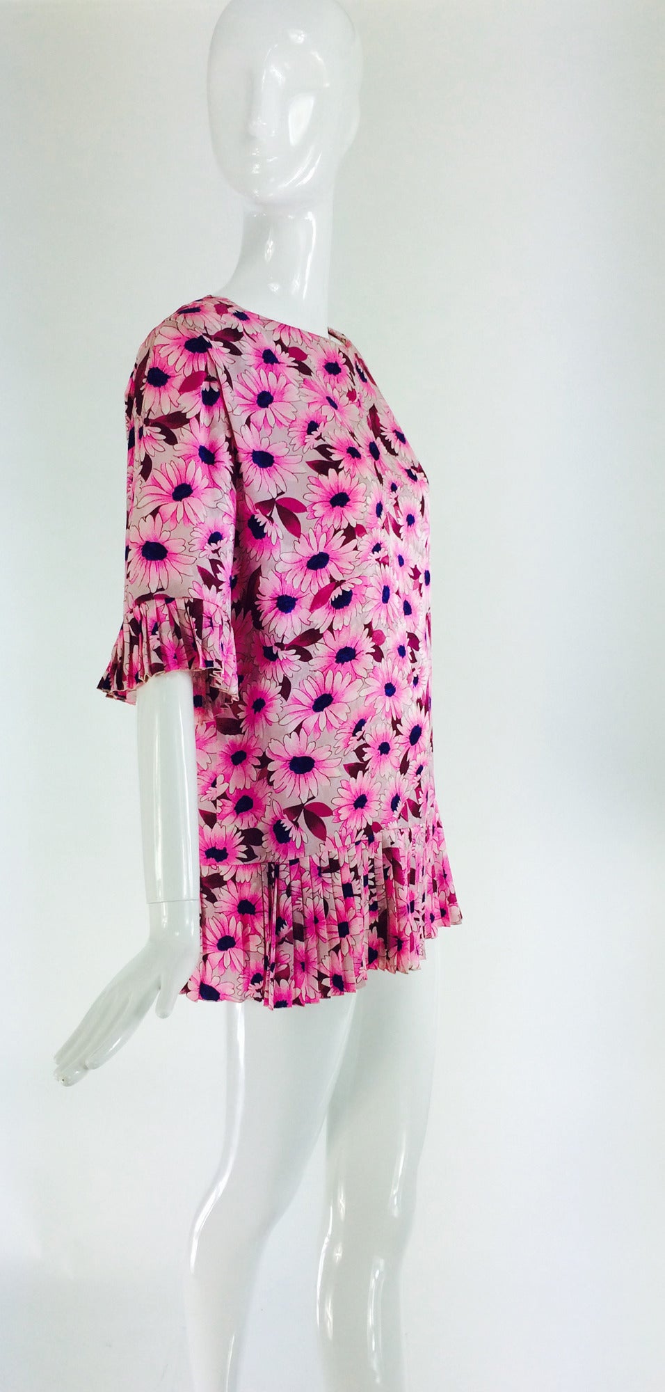 Vintage Pierre Cardin silk daisy print mini tunic In Excellent Condition In West Palm Beach, FL