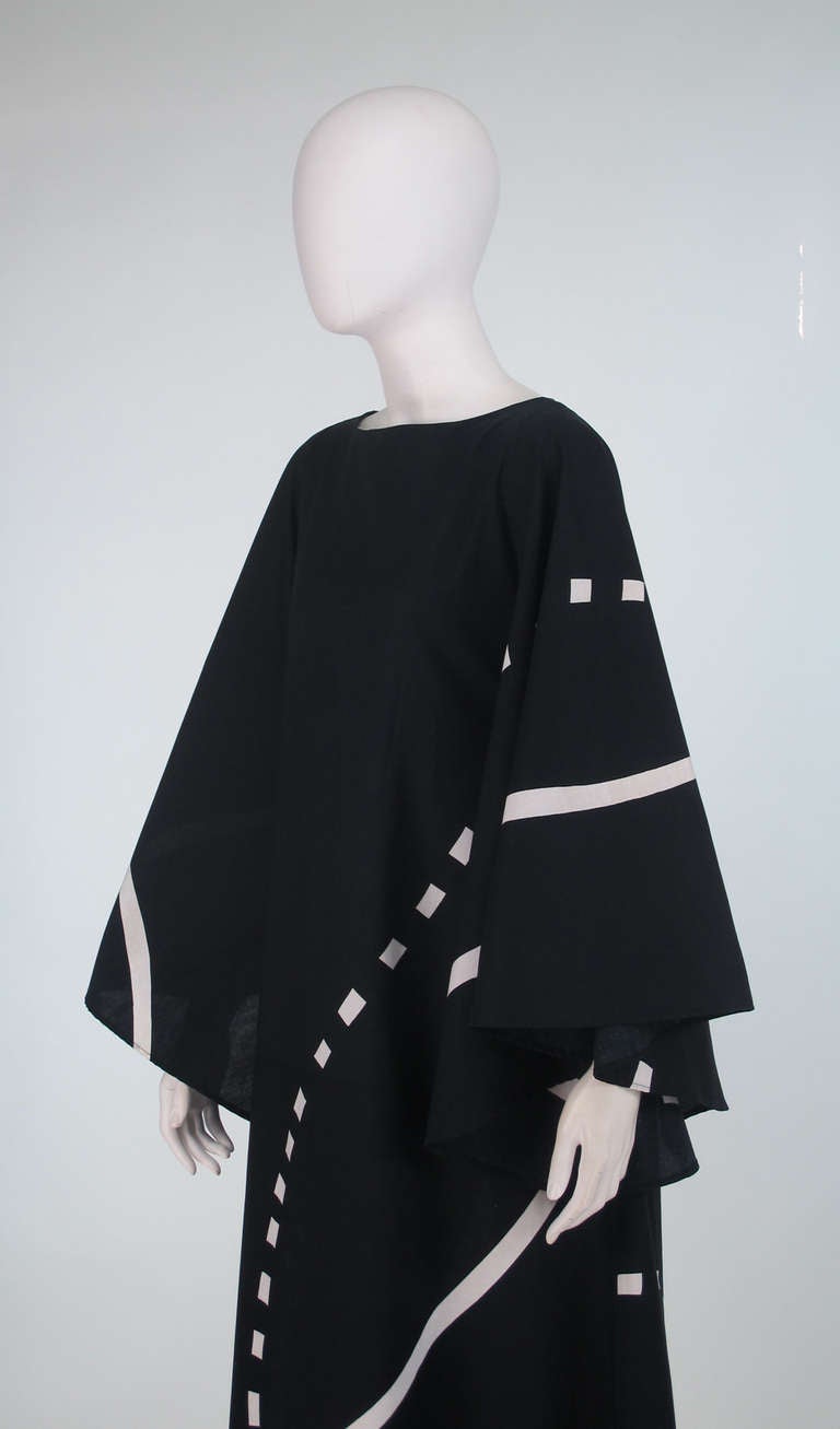 1976 Marimekko Oy black & white angel sleeve caftan 4