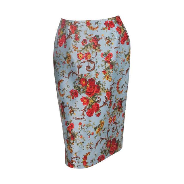 Dolce and Gabbana silk floral print skirt For Sale at 1stdibs