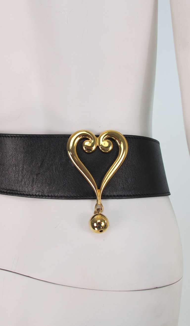1980s Moschino Redwall leather hearts belt 1