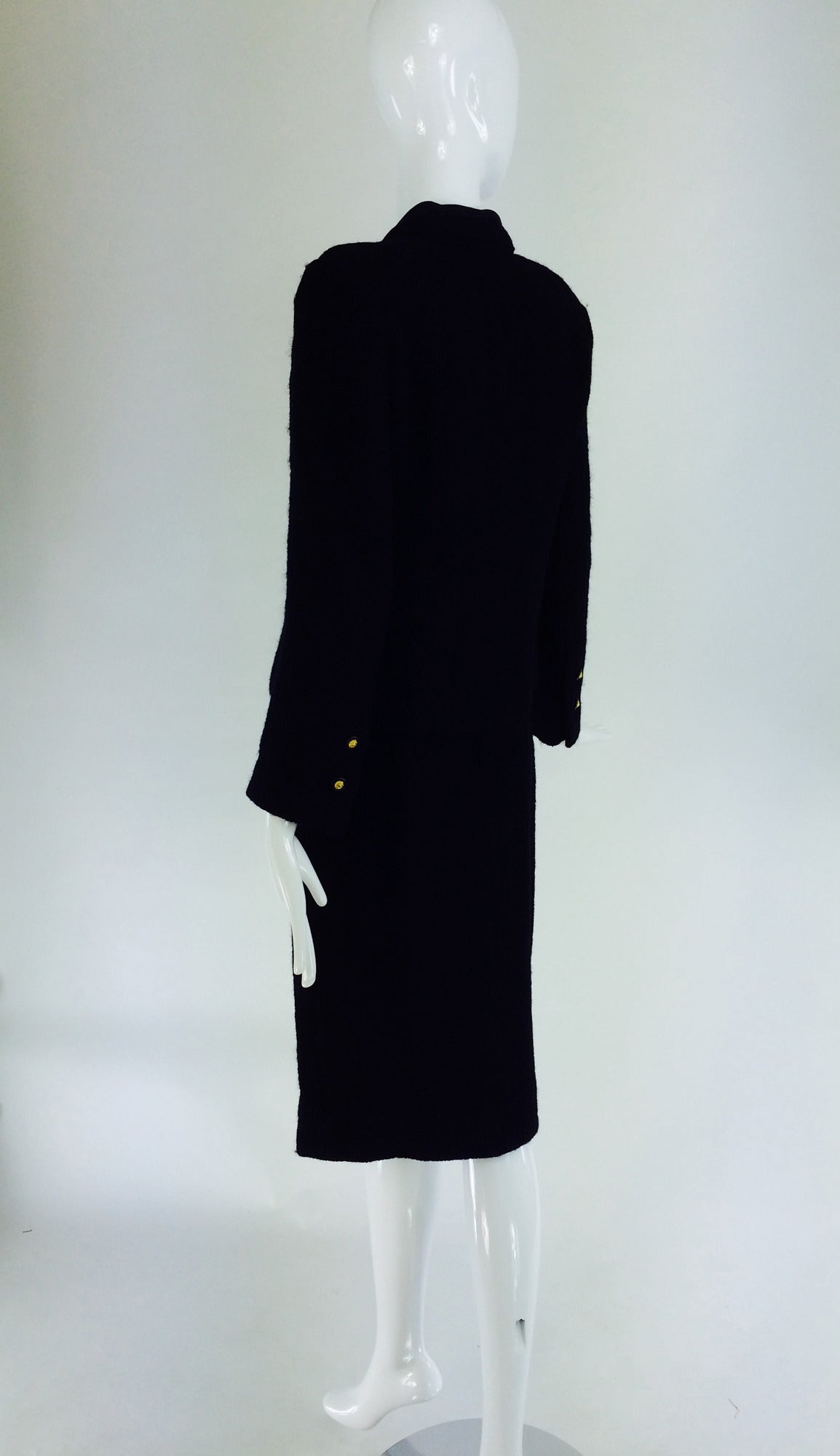 Chanel Creations-Paris Black Boucle Wool Suit 1971 For Sale 1