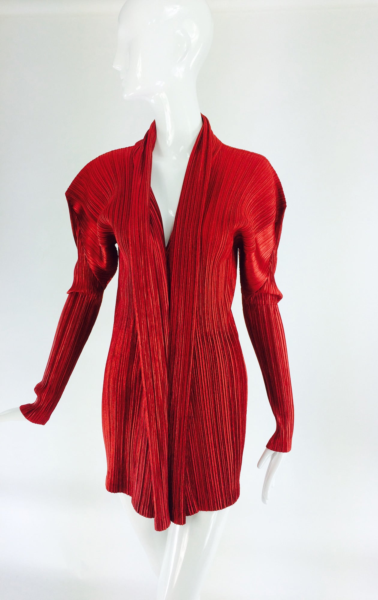 Issey Miyake pleated crimson red long jacket In Excellent Condition In West Palm Beach, FL