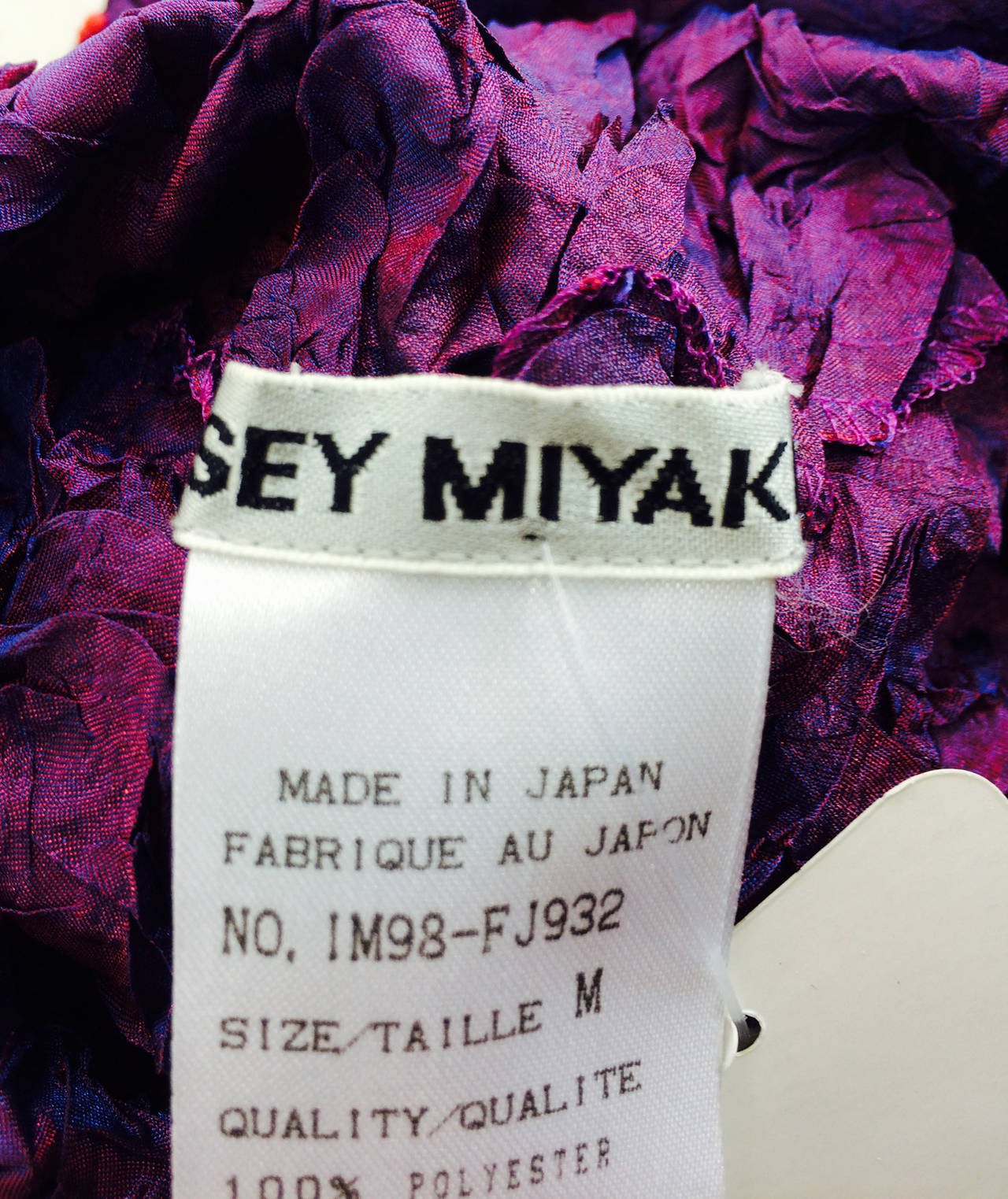 Issey Miyake shibori compressed fabric pull on top 5