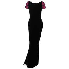 1990s Oscar de la Renta black velvet gown