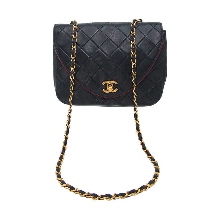 Vintage Chanel navy blue flap shoulder bag