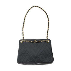 Vintage Chanel black chevron quilted chain handbag