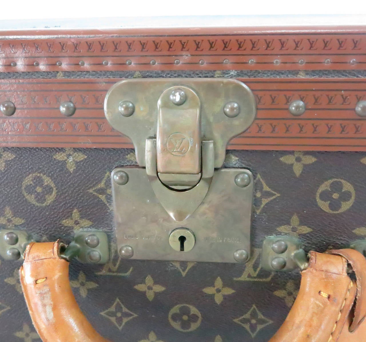 Louis Vuitton Alzar 80 monogram hardside suitcase/trunk at 1stDibs
