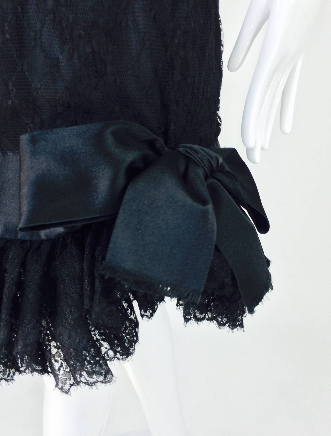 Women's Bill Blass black lace ruffle & bow trimmed cocktail dress 1970s