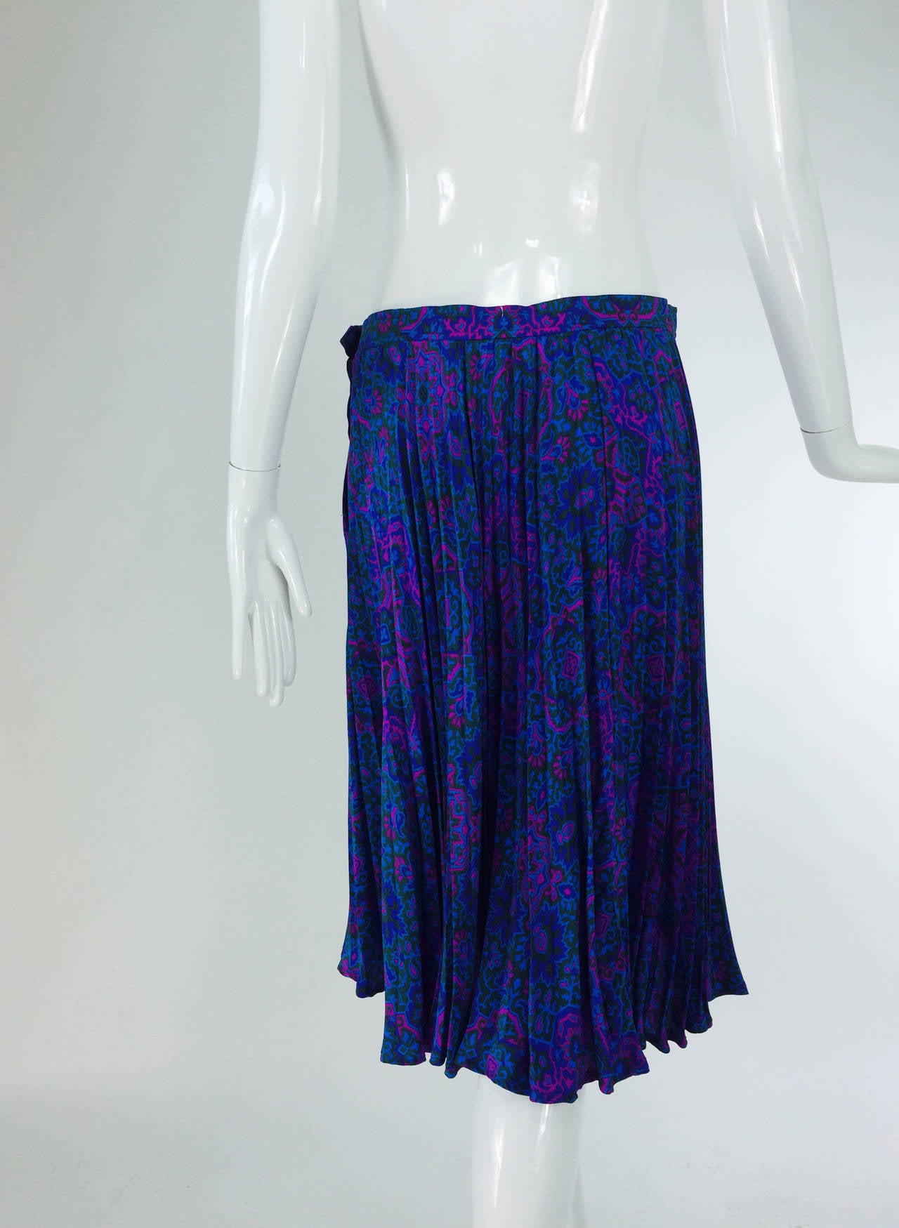 Purple Yves St Laurent YSL Rive Gauche Majorelle blue pleated silk skirt
