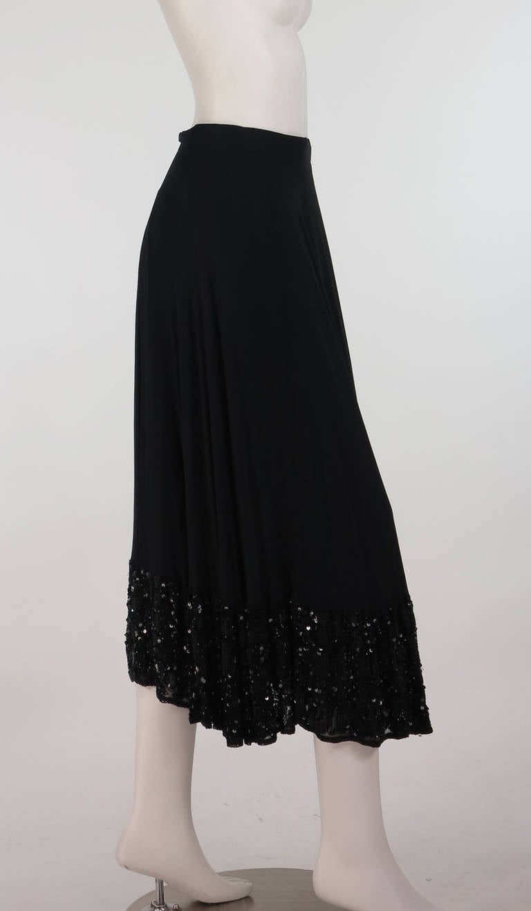 1990s black heavily beaded hem skirt In Excellent Condition In West Palm Beach, FL