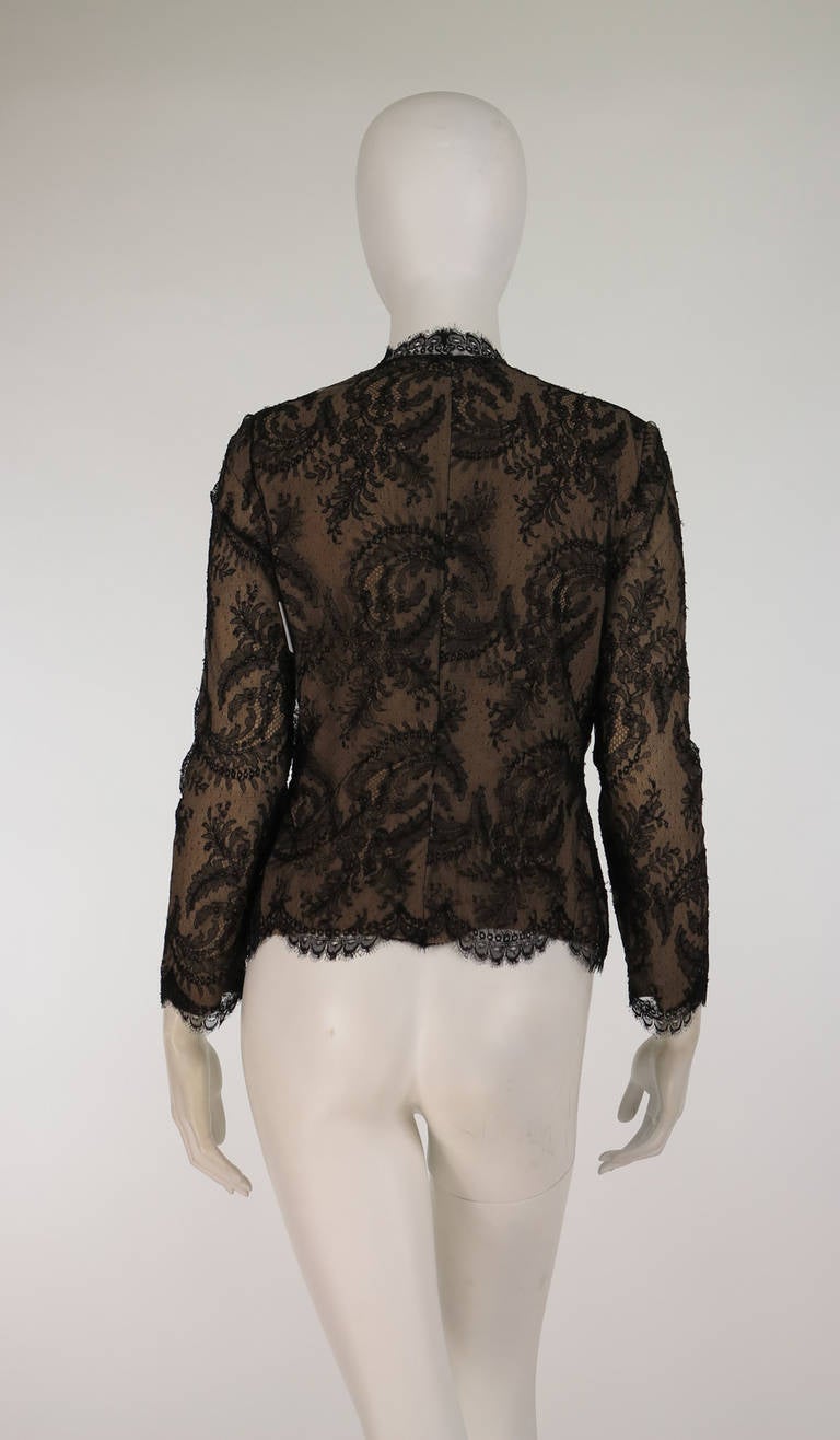 Women's 1930s romantic black Chantilly lace blouse