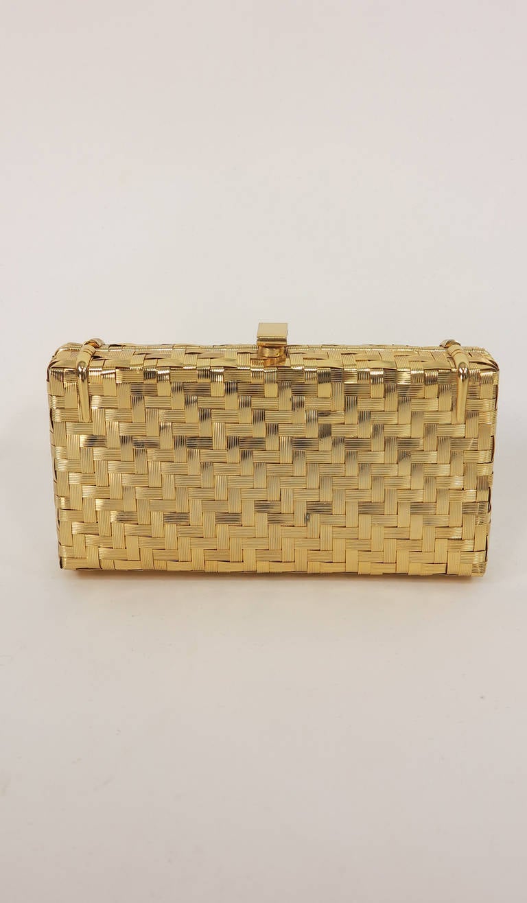 1970s Rodo Italy gold metal basket weave evening bag 2