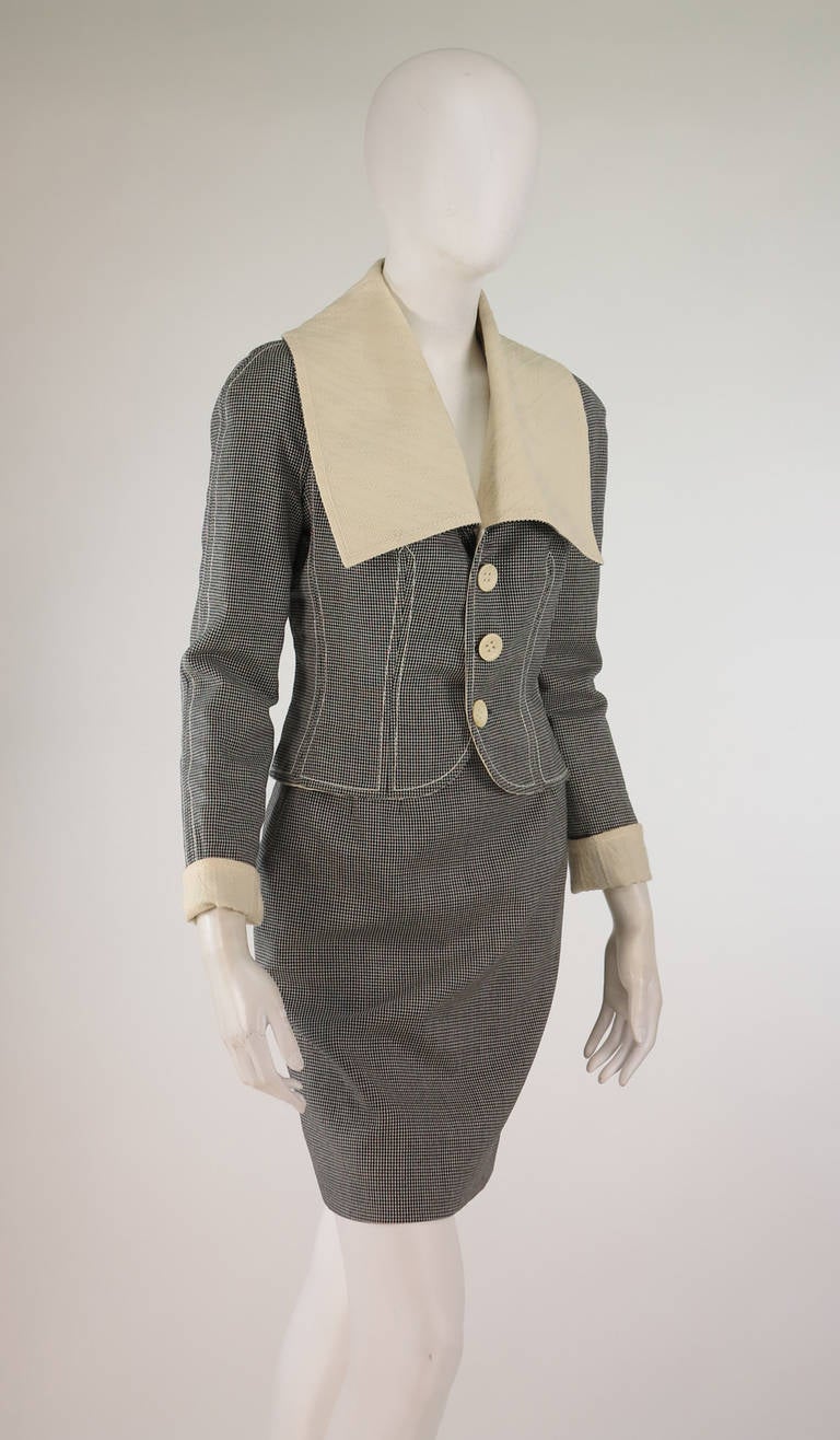 Dior wool check & white wool reversible suit In Excellent Condition In West Palm Beach, FL