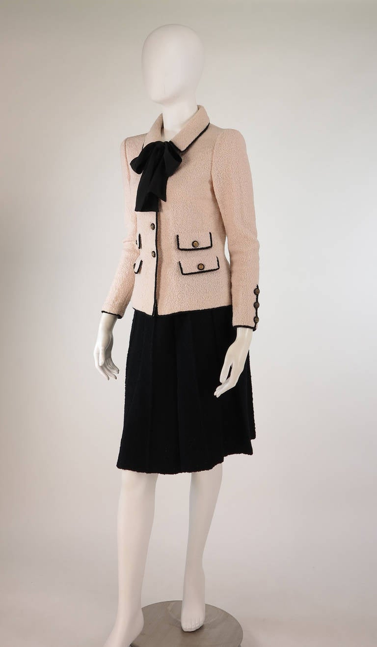 1960s Adolfo classic boucle suit in pink & black In Excellent Condition In West Palm Beach, FL