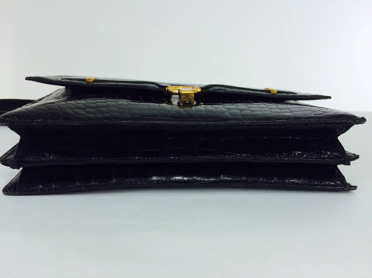 Crocodile shoulder bag with glazed black skins & gold plated hardware 1970s 4