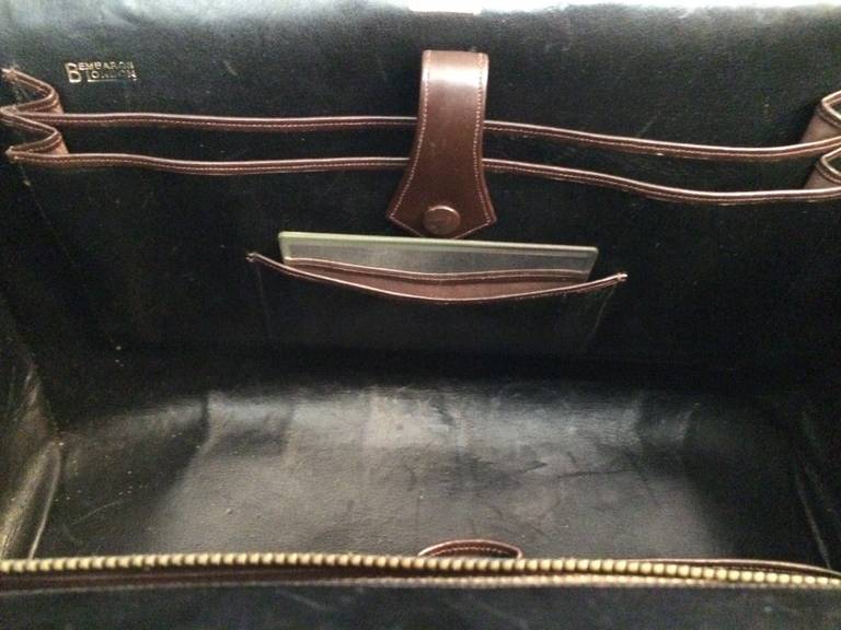 1960s Finnigans of Bond St. London large leather frame handbag 2