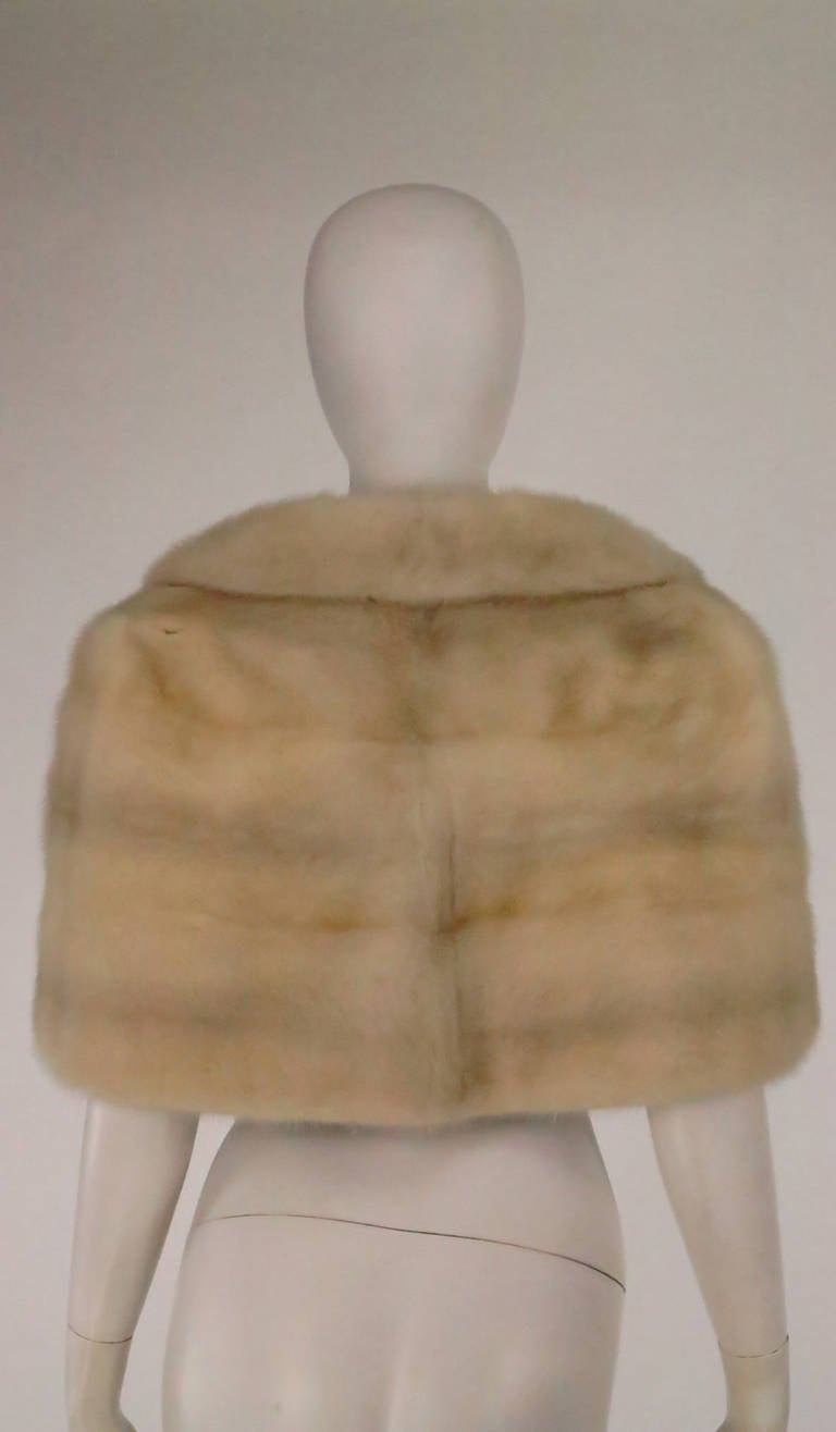 1950s creamy white mink cropped capelet 1