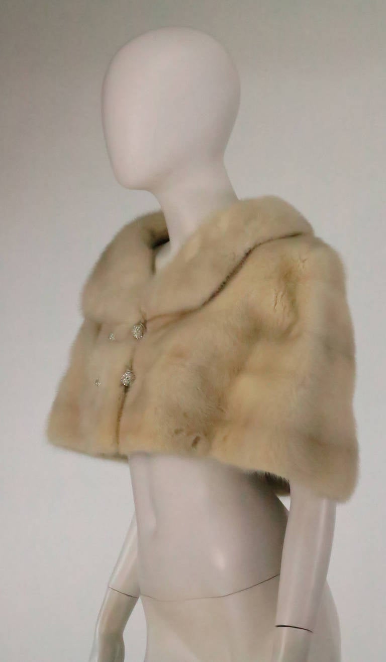 1950s creamy white mink cropped capelet 4