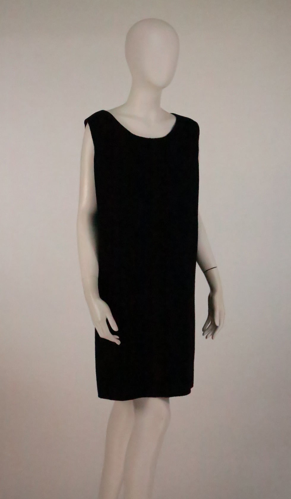 Pierre Balmain numbered Couture navy silk cloque shift dress In Excellent Condition In West Palm Beach, FL