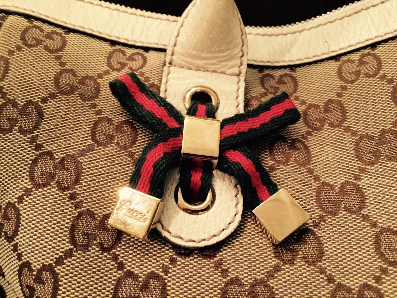 Gucci logo canvas & leather hand bag tote In Excellent Condition In West Palm Beach, FL