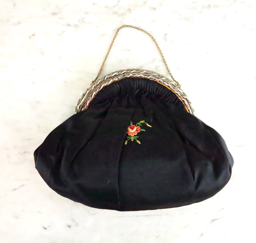 1940s Floral embroidered black silk beaded frame evening bag 1