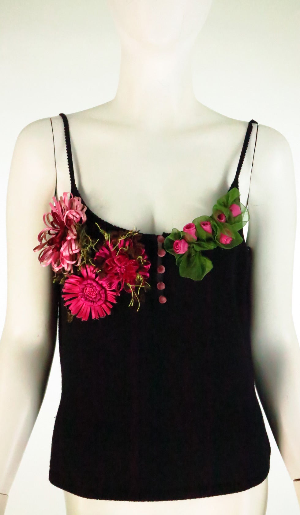 Dior boutique floral ribbon applique black sweater knit tank top In Excellent Condition In West Palm Beach, FL