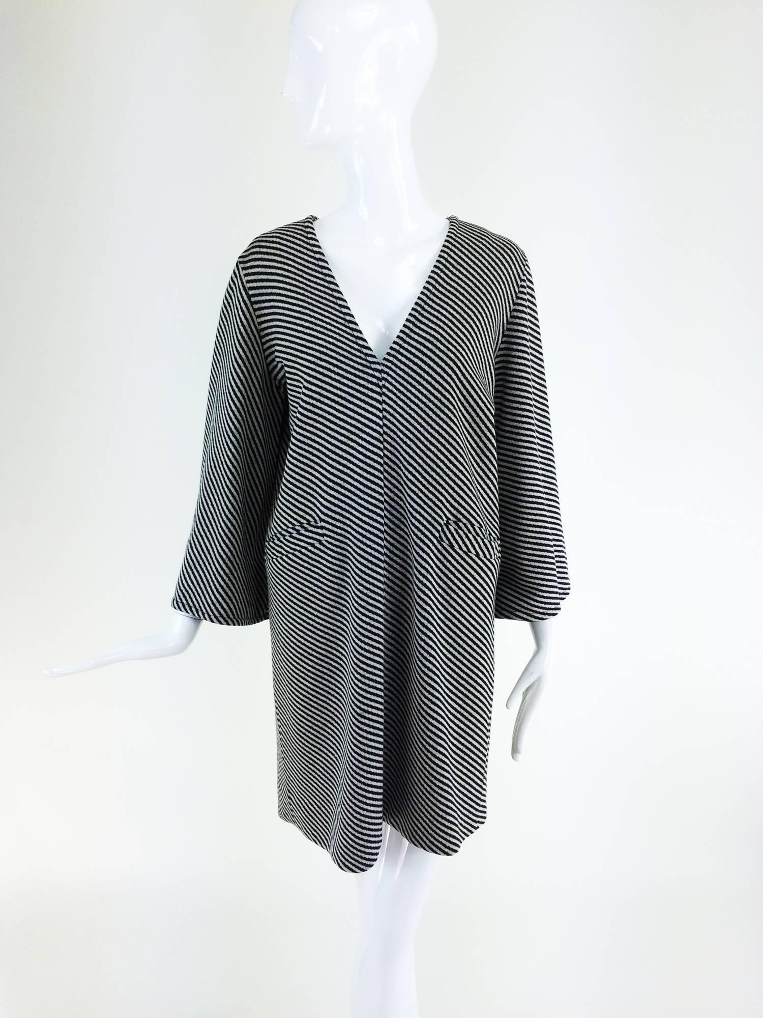 Rudi Gernreich Mod black & white bell sleeve dress 1960s 4