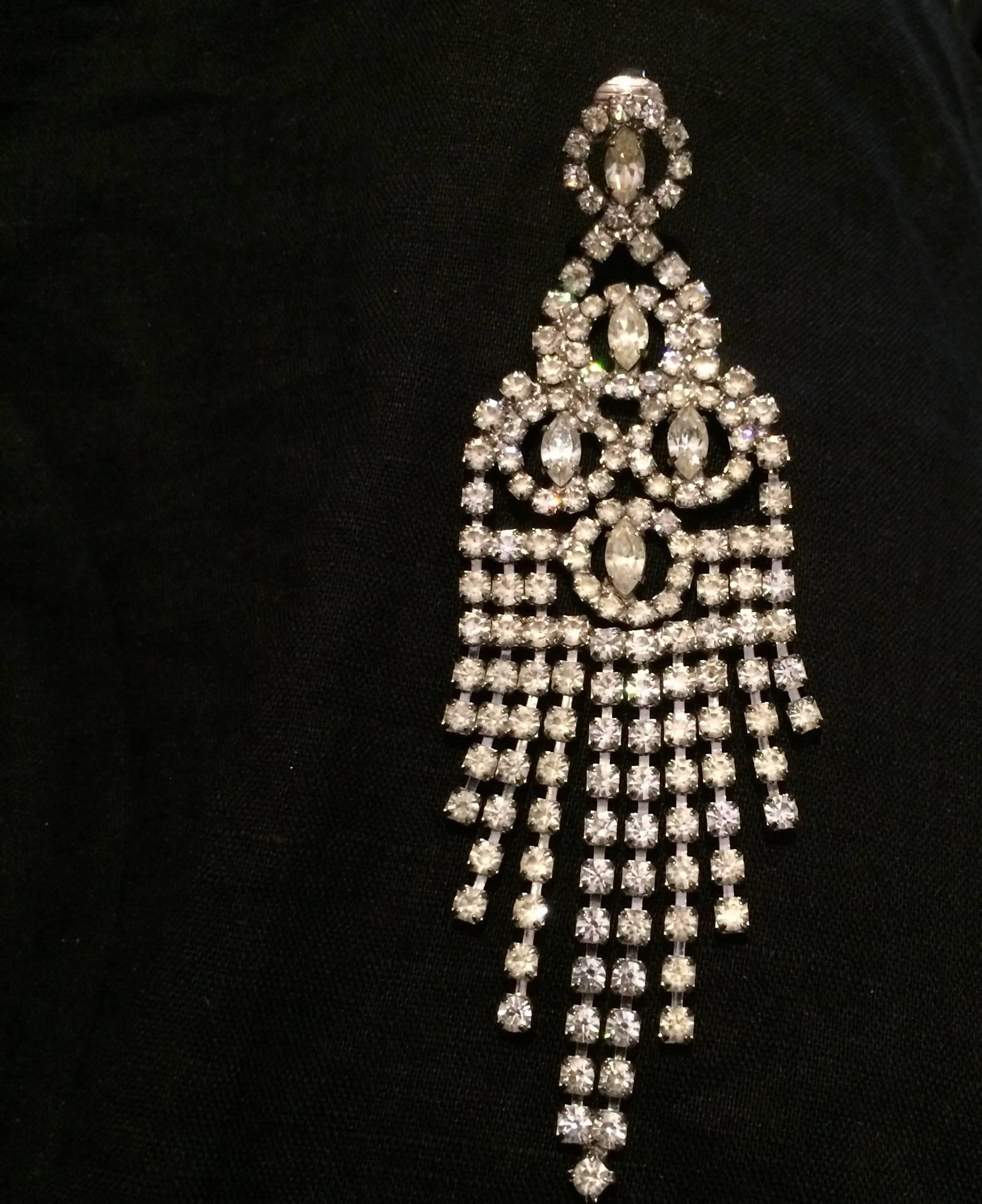 Women's Crystal prong set rhinestone chandelier earrings vintage