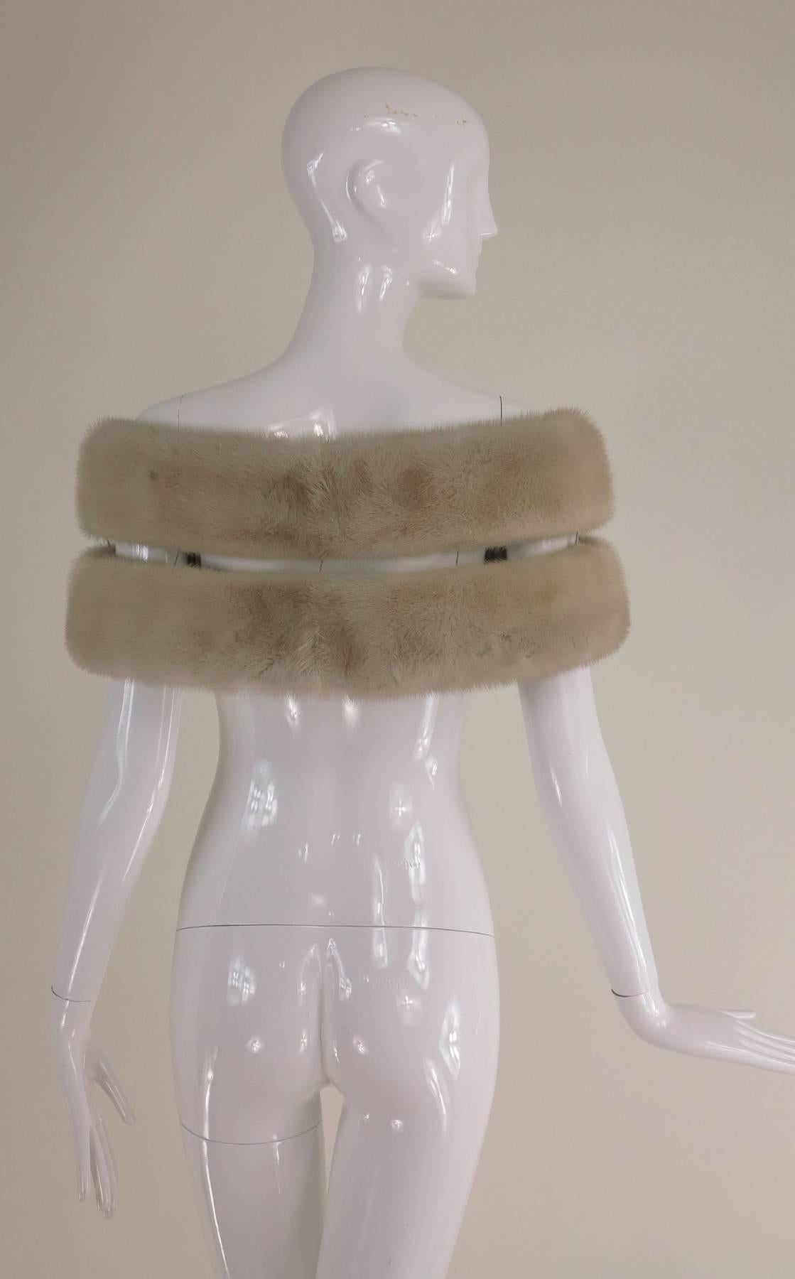 Women's  Double mink stole in champagne from the 1950s