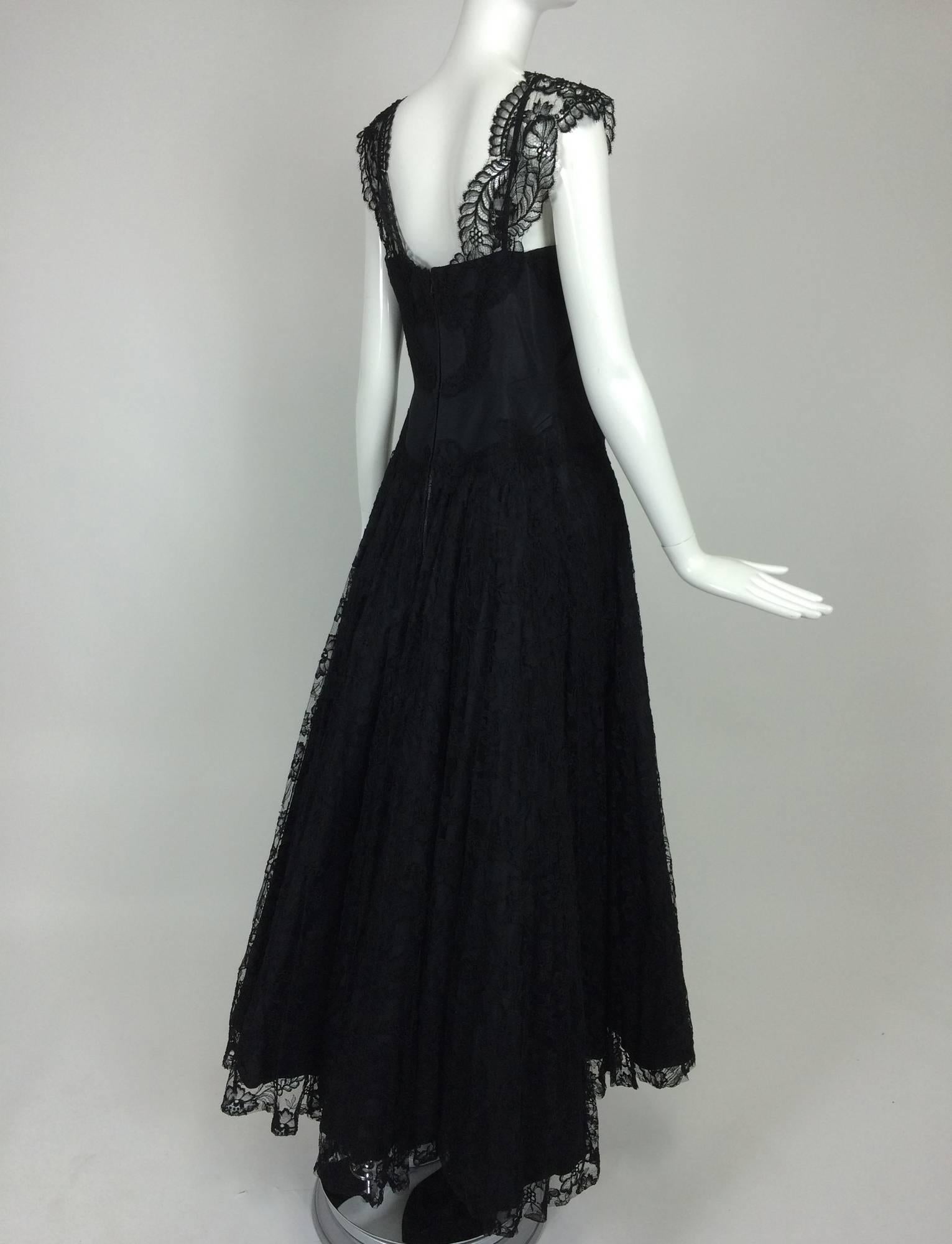 1950s Palm Beach Estate handmade black silk taffeta & lace evening gown  In Excellent Condition In West Palm Beach, FL