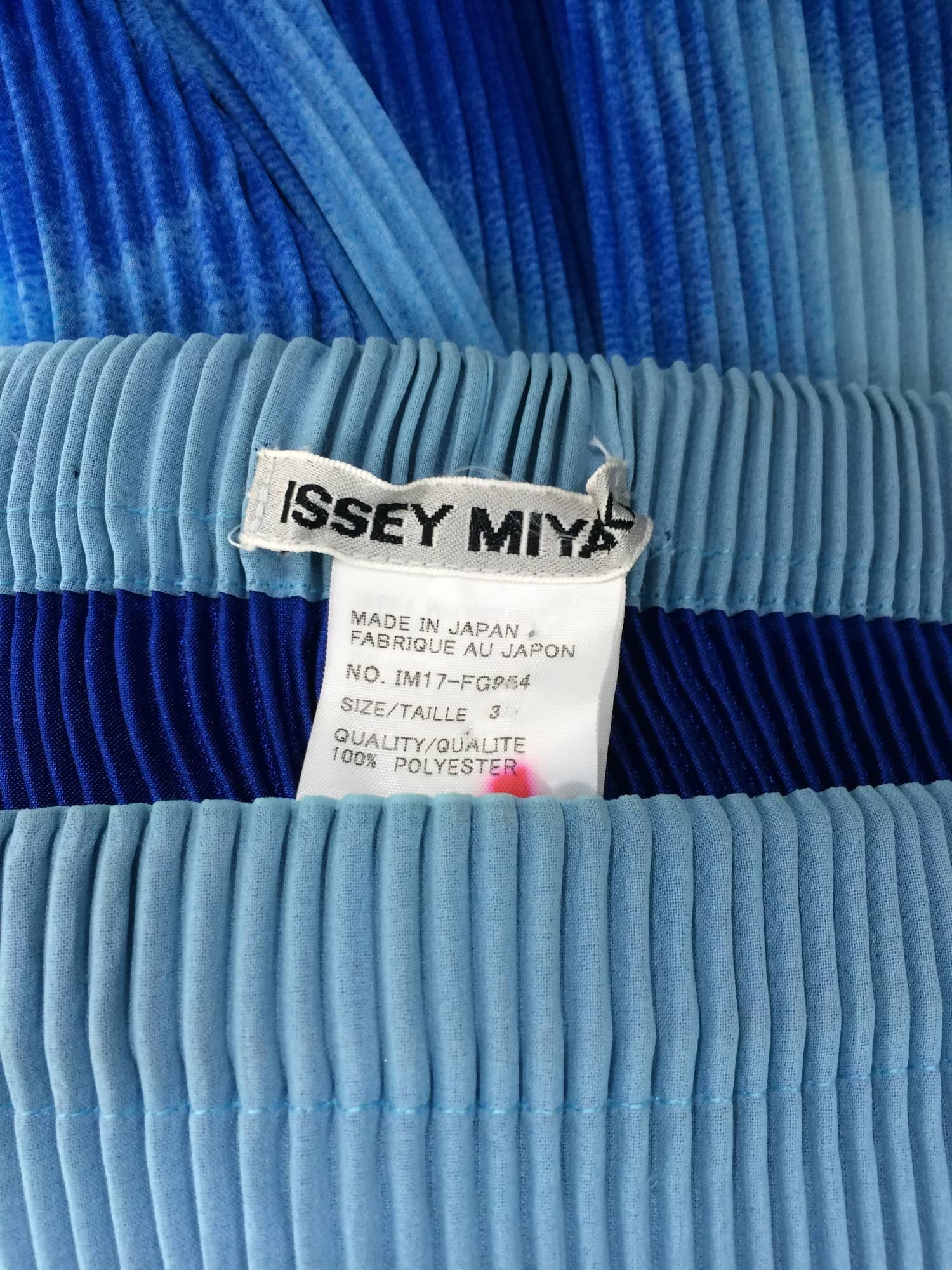Issey Miyake layered blue pleated maxi skirt with daises 5