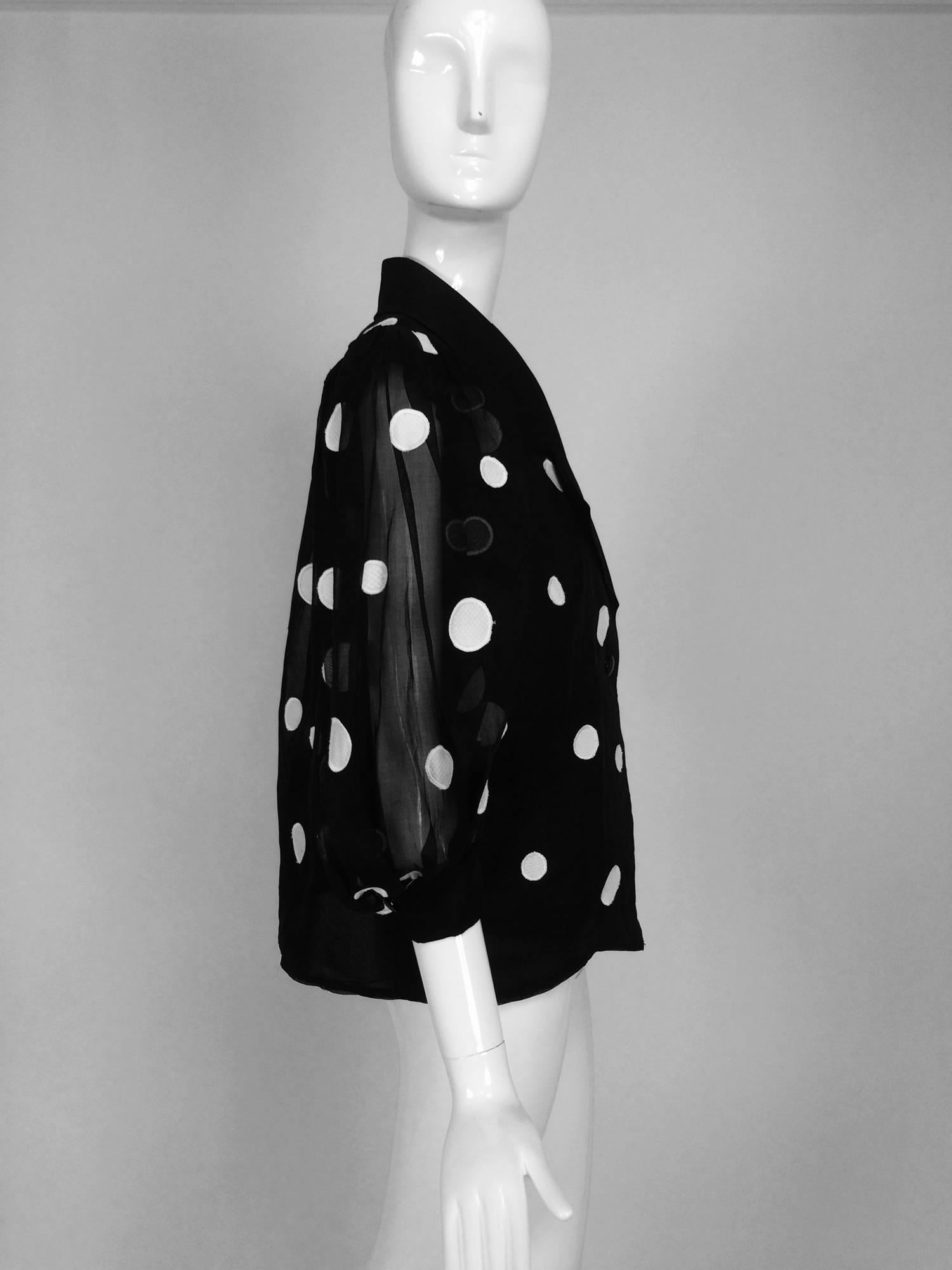 Givenchy black & white dot applique silk organdy blouse In Excellent Condition In West Palm Beach, FL