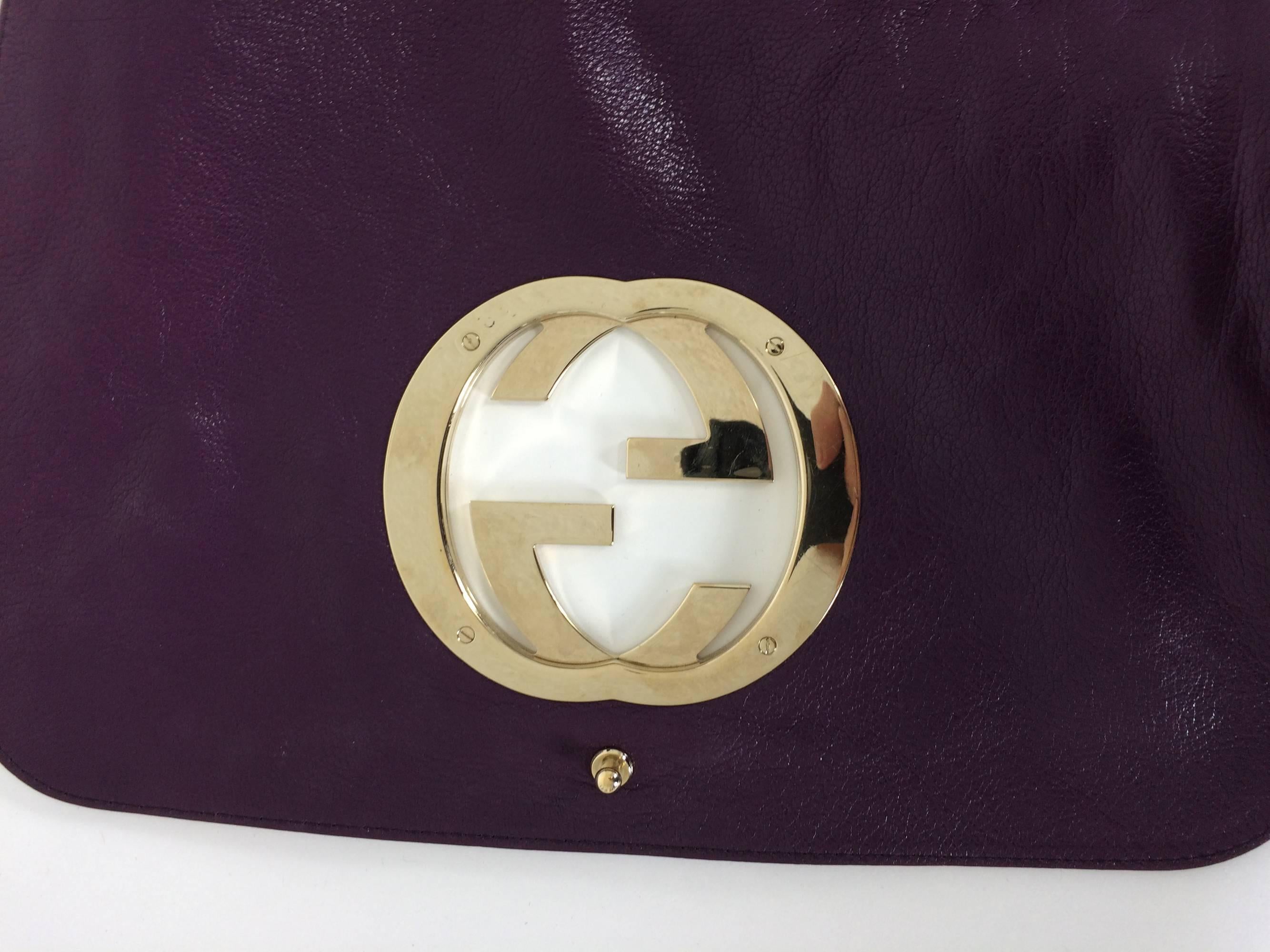 Women's or Men's Gucci Blondie rare plum glazed leather shoulder handbag gold hardware