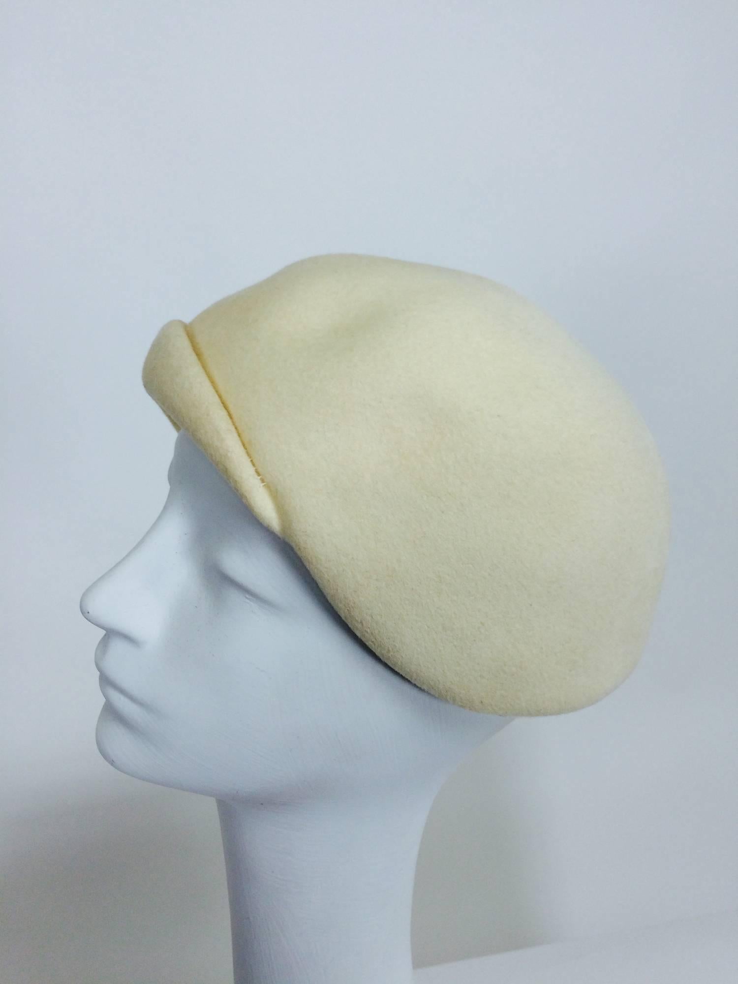 1960s Halston cream felt cocktail hat with rhinestone trim In Excellent Condition In West Palm Beach, FL