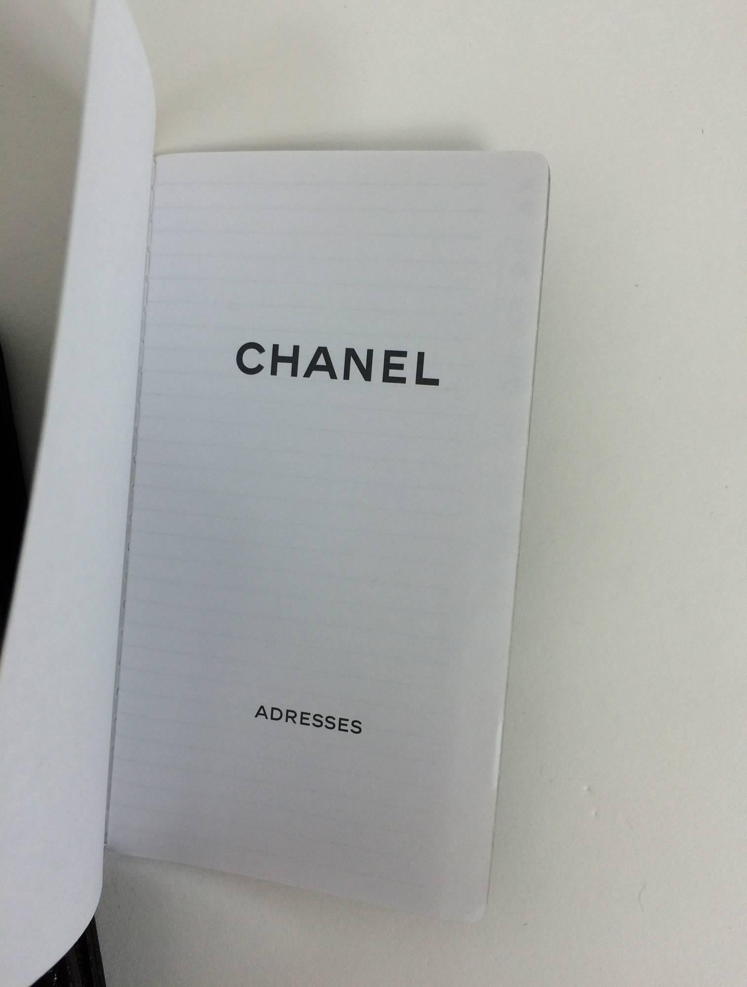 Chanel quilted leather datebook 2009 unused  4