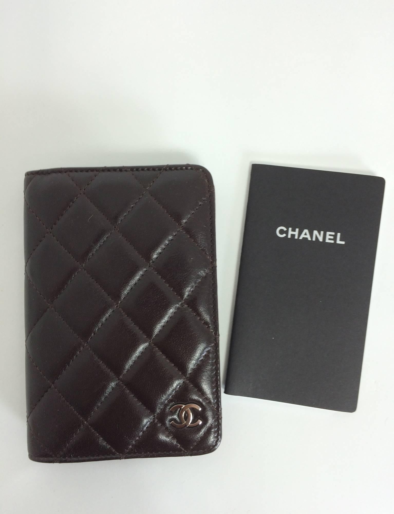 Chanel quilted leather datebook 2009 unused  3