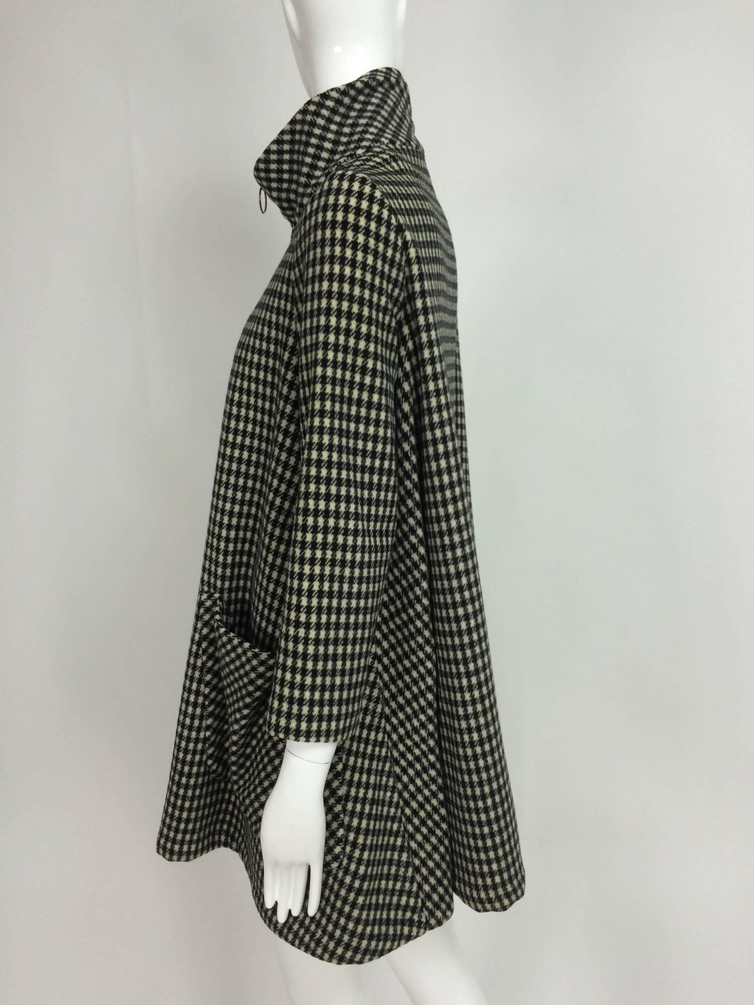 Mod black & white check zip front mini tent coat 1960s Jordan Marsh England 2