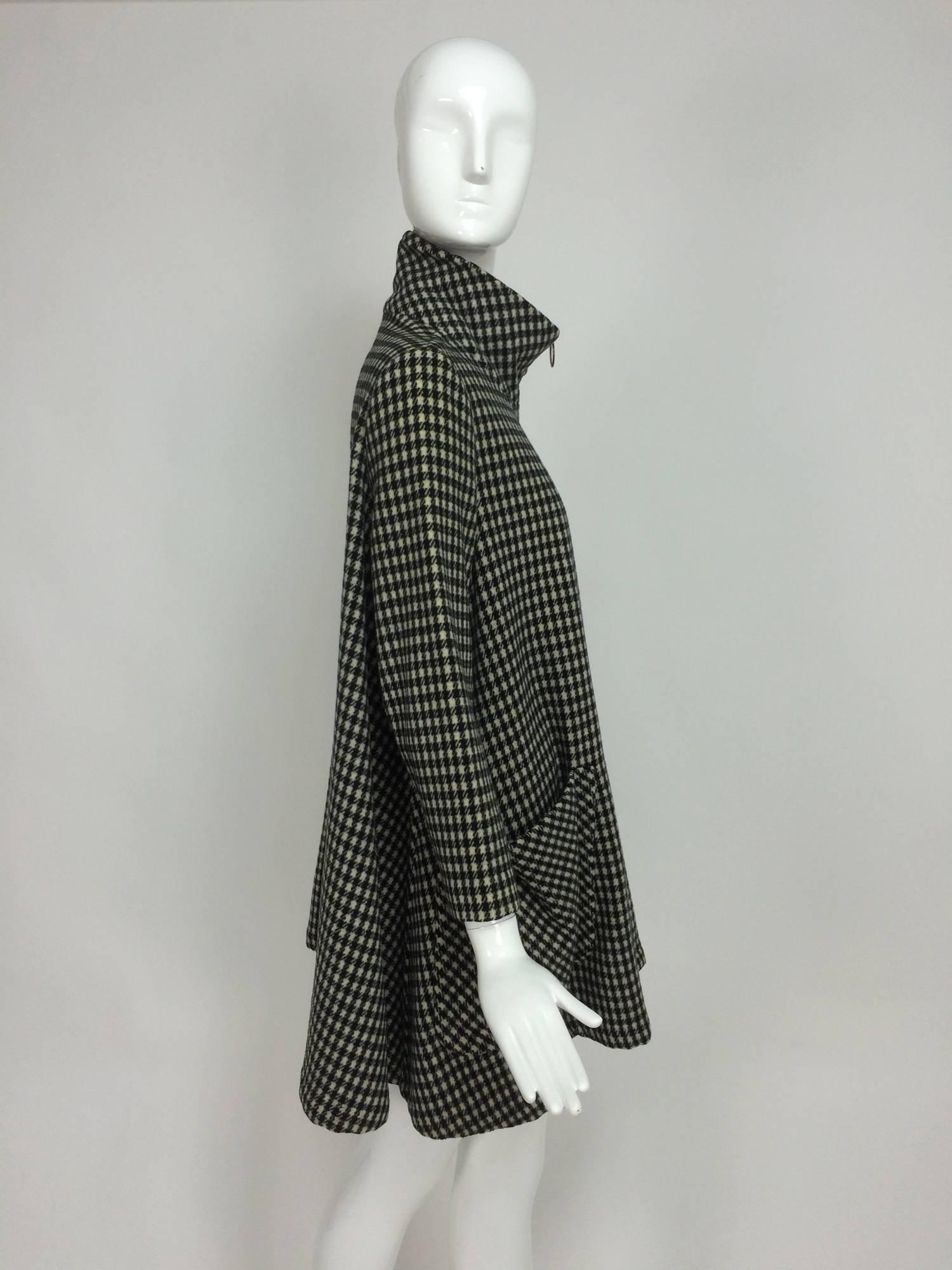 Black Mod black & white check zip front mini tent coat 1960s Jordan Marsh England