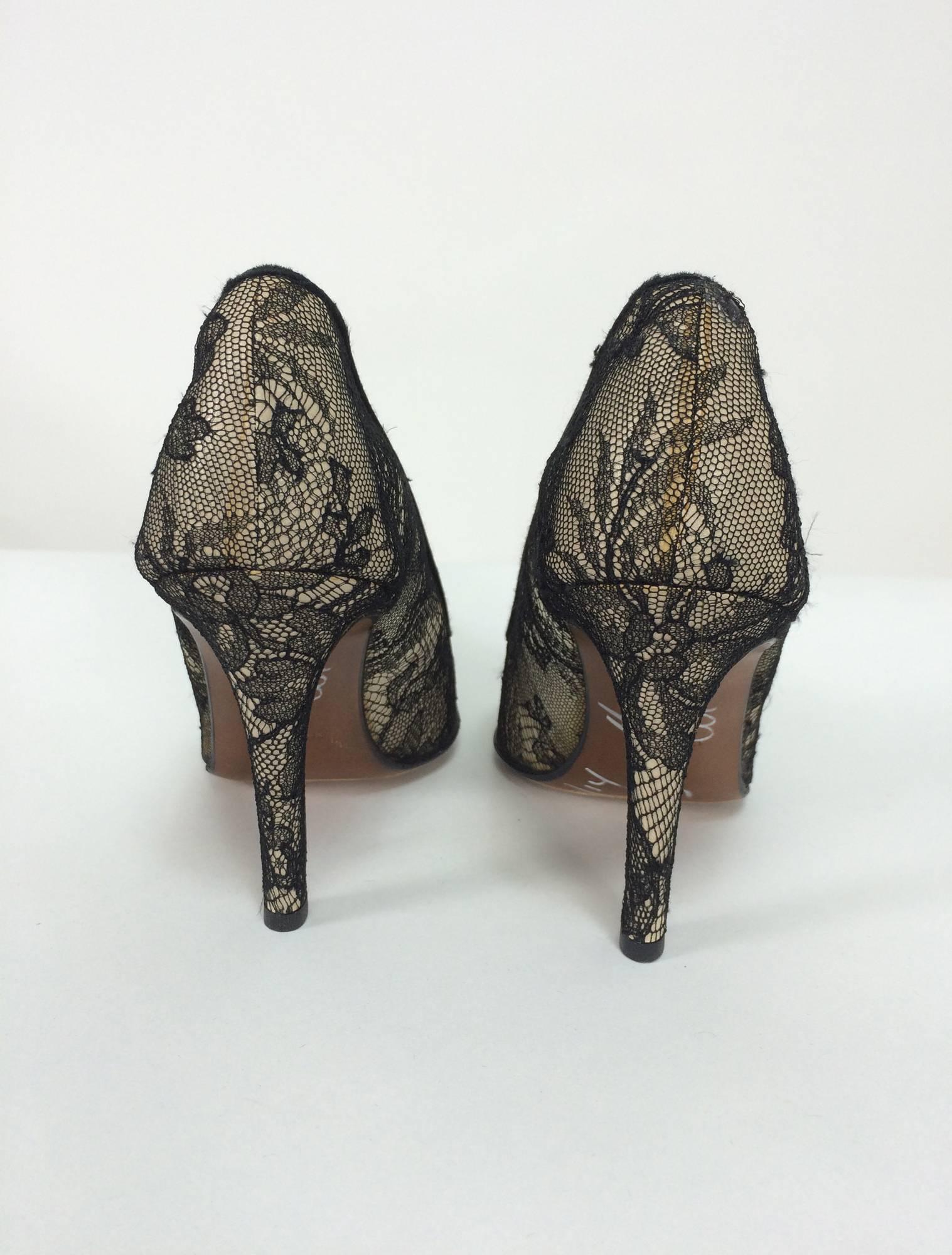 dior lace pumps