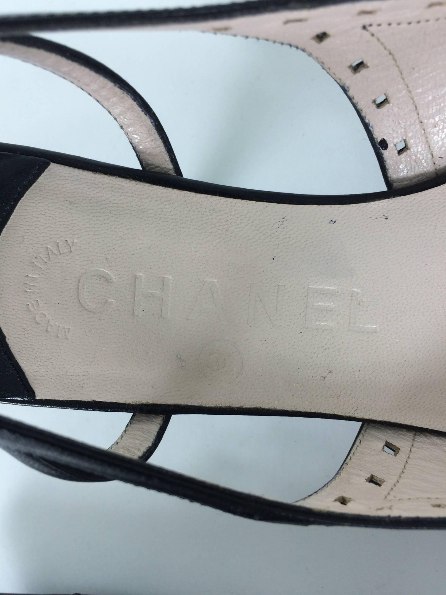 Black Chanel black leather bow front sling back kitten heel pumps 37M