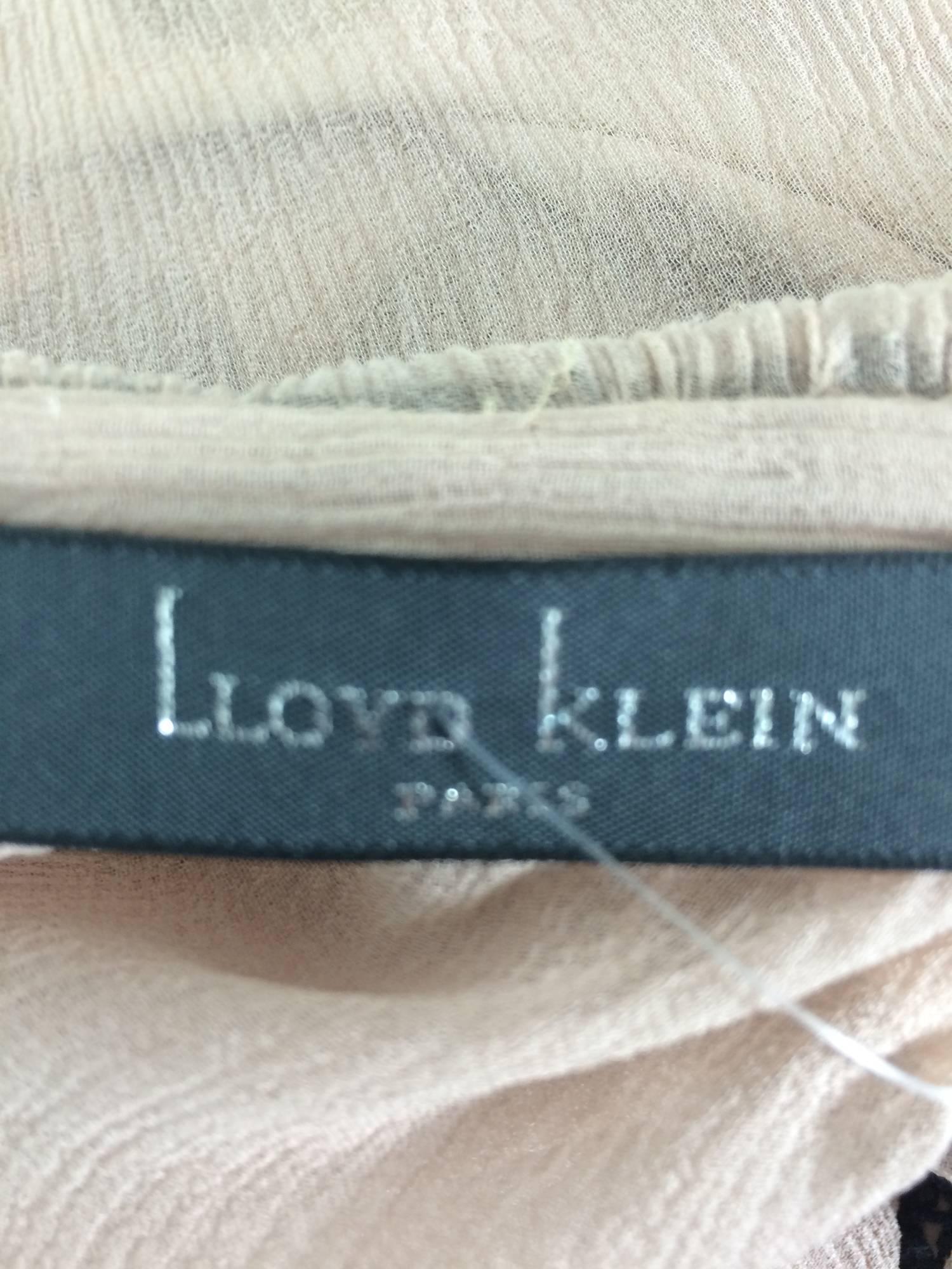 Lloyd Klein nude silk gauze ruffle front blouse & matching camisole In Excellent Condition In West Palm Beach, FL