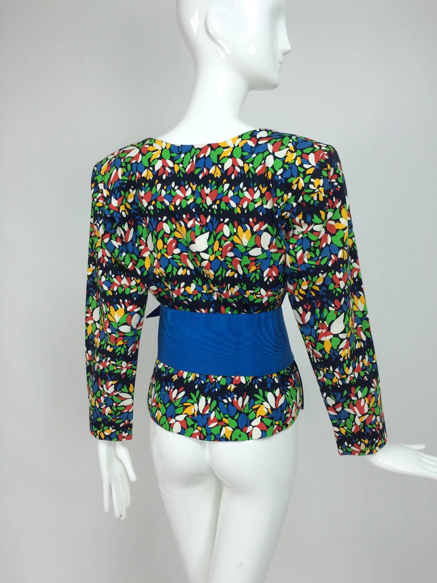 Yves Saint Laurent floral print scoop neck jacket & original belt early 80s In Excellent Condition For Sale In West Palm Beach, FL
