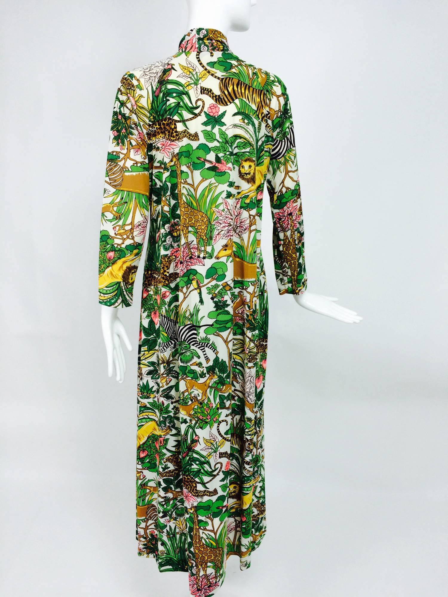 Eduardo Saks 5th Ave. jungle print bow tie lounge caftan maxi dress1970s In Excellent Condition In West Palm Beach, FL