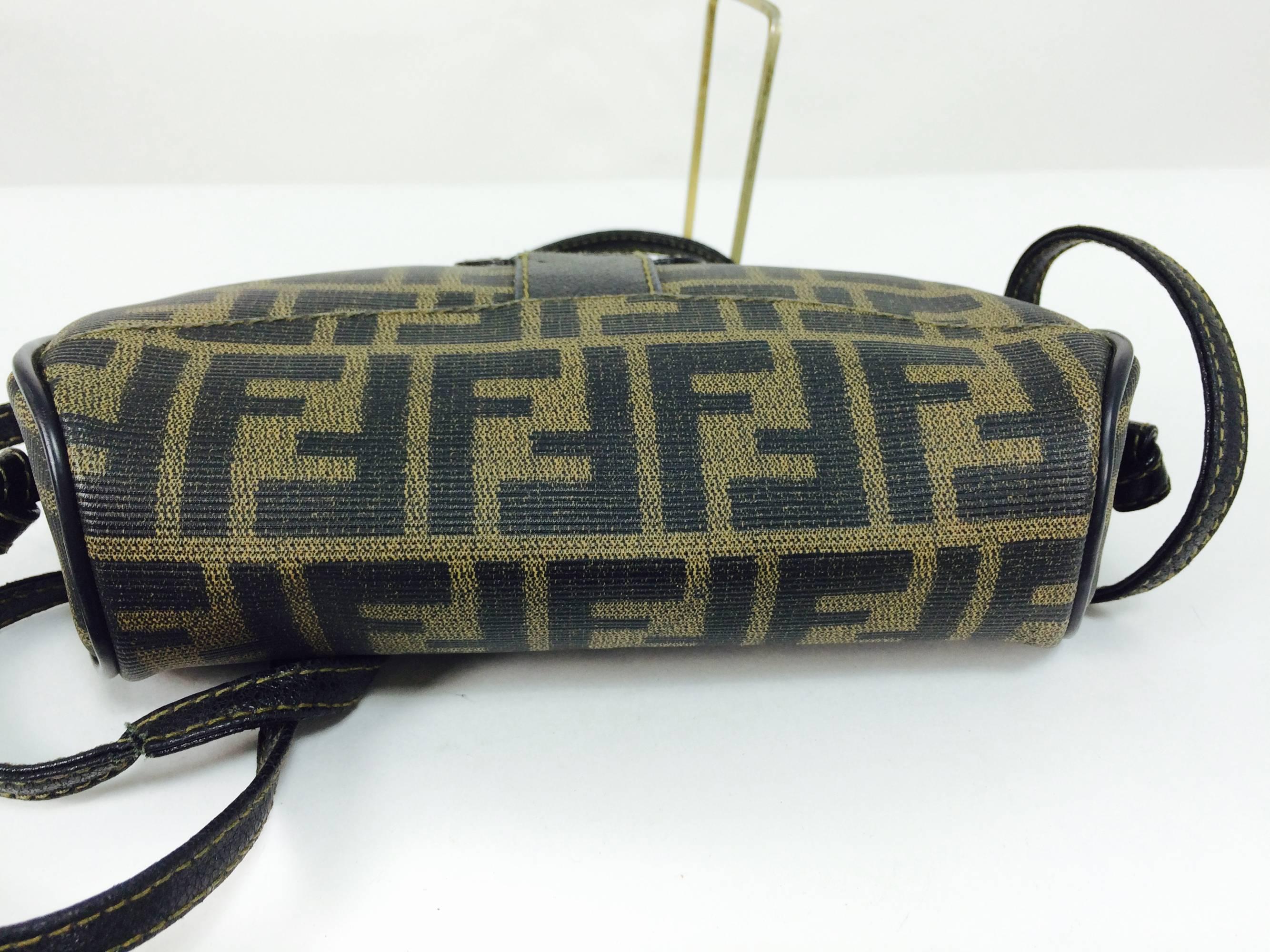 Fendi logo canvas cross body small hand bag 1980s In Excellent Condition In West Palm Beach, FL