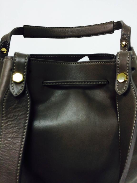 Alberto di Canio large soft taupe leather back pack with gold hardware at  1stDibs | alberta di canio, alberta dicanio purse, alberto di canio bags