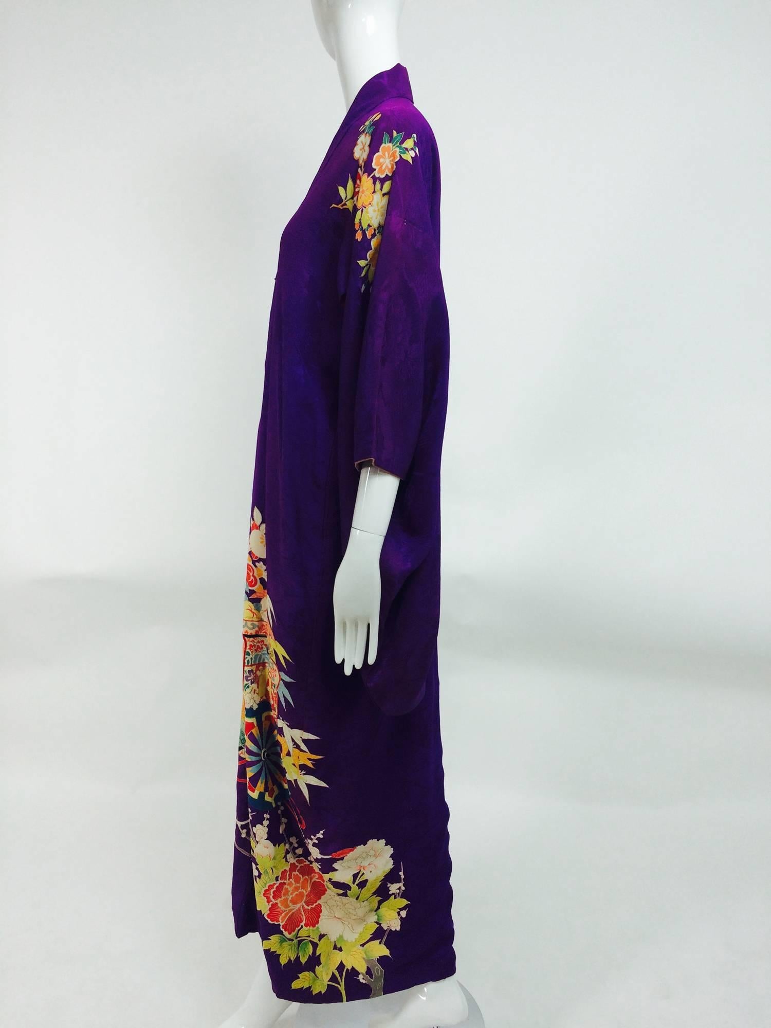 Women's Pre WWII embroidered figured purple silk crepe floral Japanese kimono 1930s