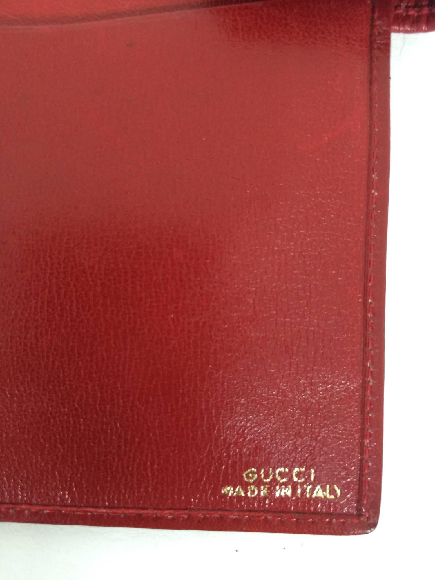 gucci passport wallet
